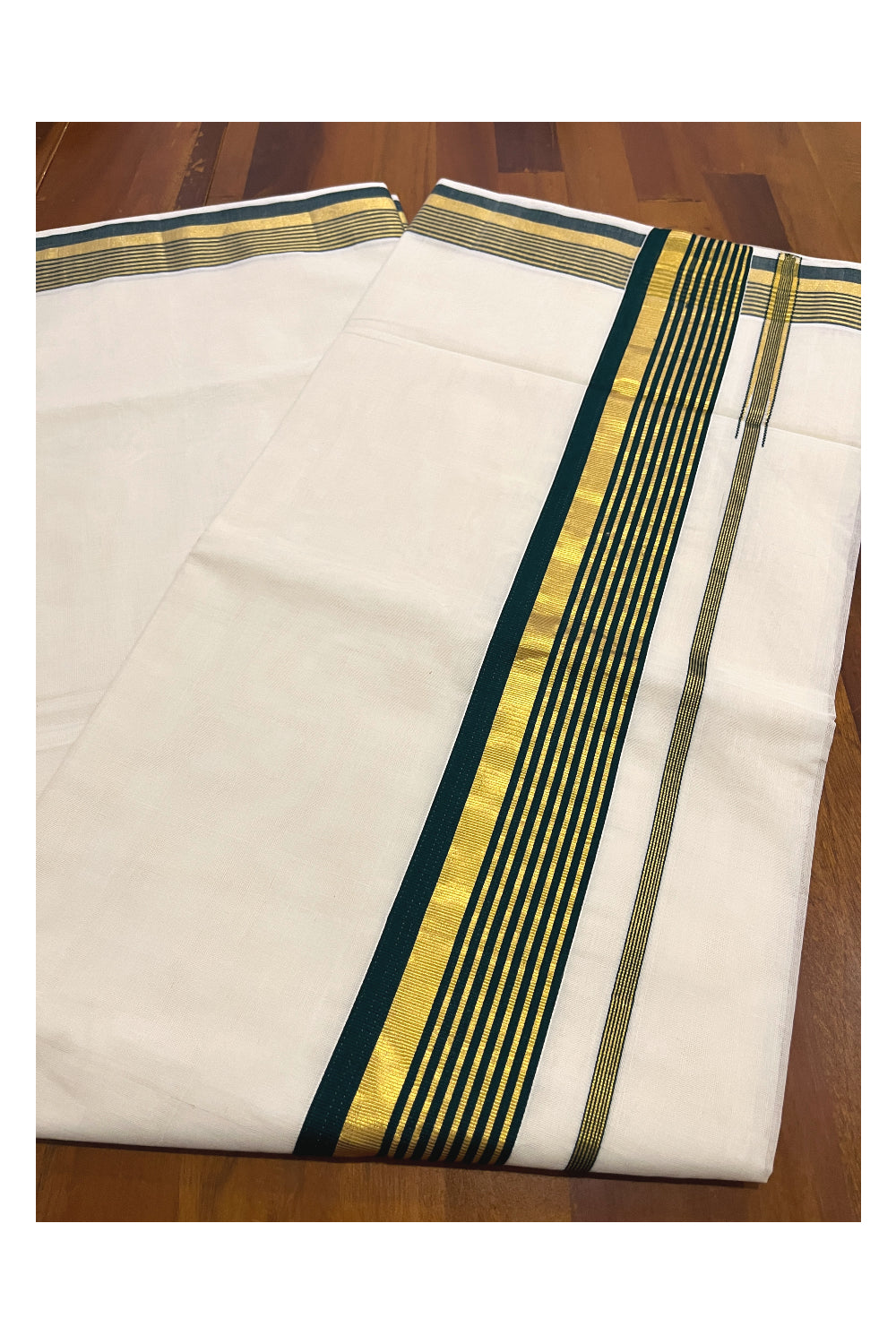 Southloom™ Premium Handloom Kerala Saree with Green and Kasavu Border