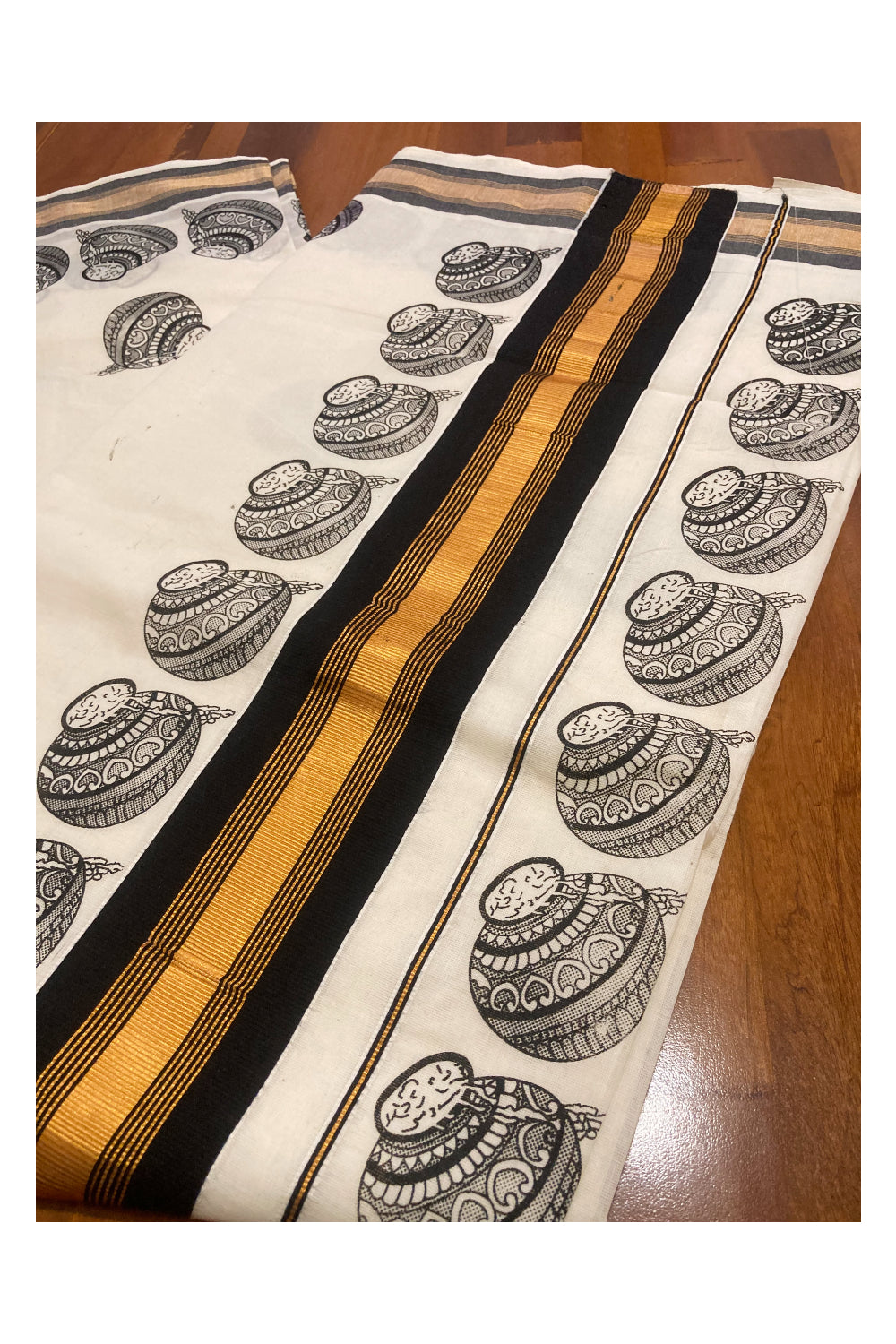 Pure Cotton Kerala Saree with Black Pot Block Printed Design and Kasavu Border