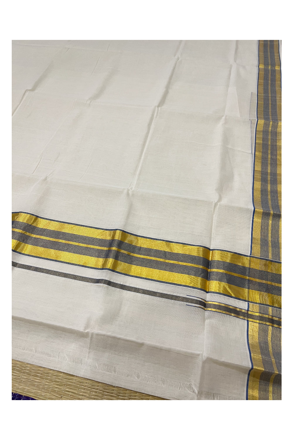 Southloom™ Premium Handloom Kerala Saree with Kasavu and Blue Border