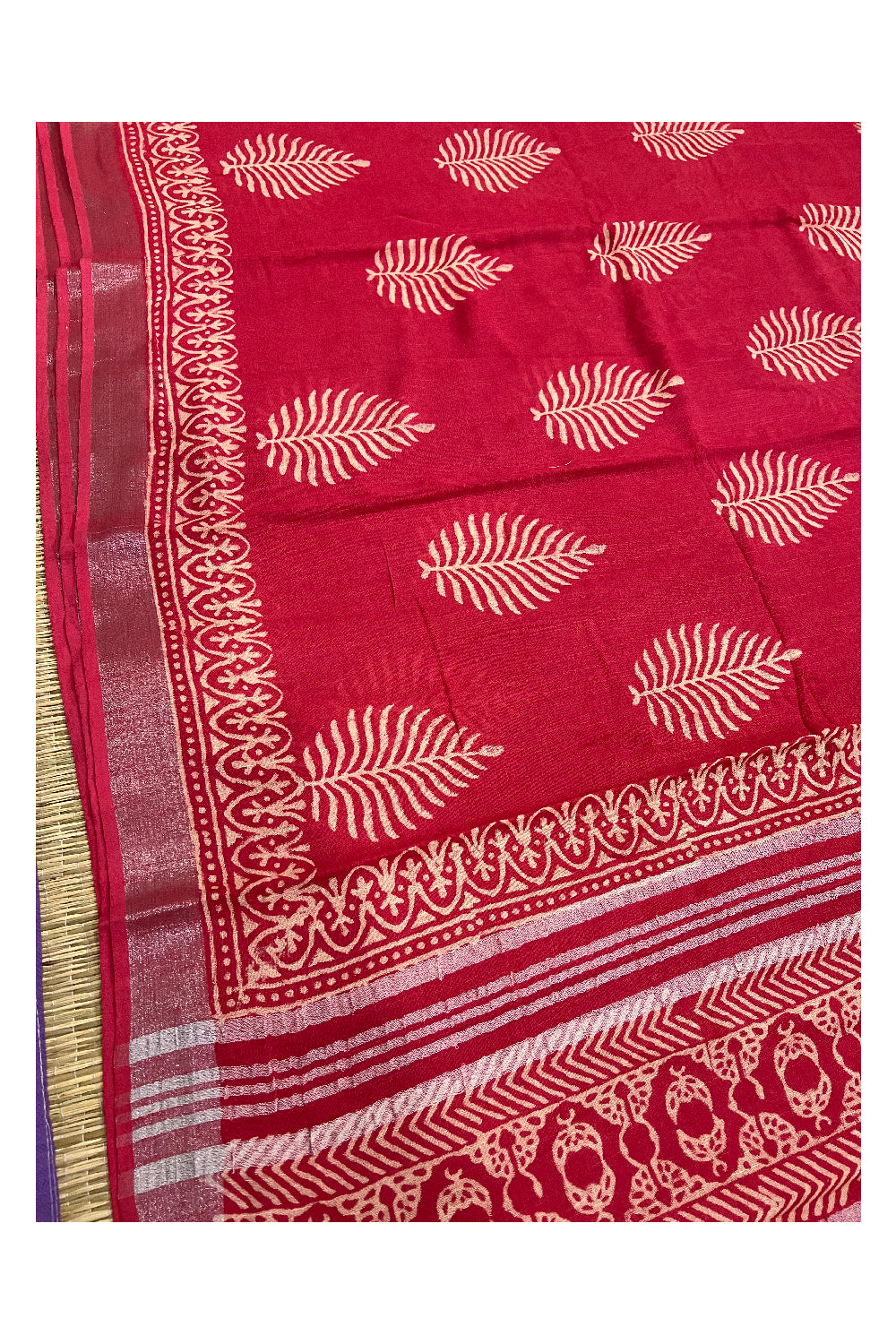 Southloom Linen Pinkish Red Designer Saree with White Prints and Tassels on Pallu
