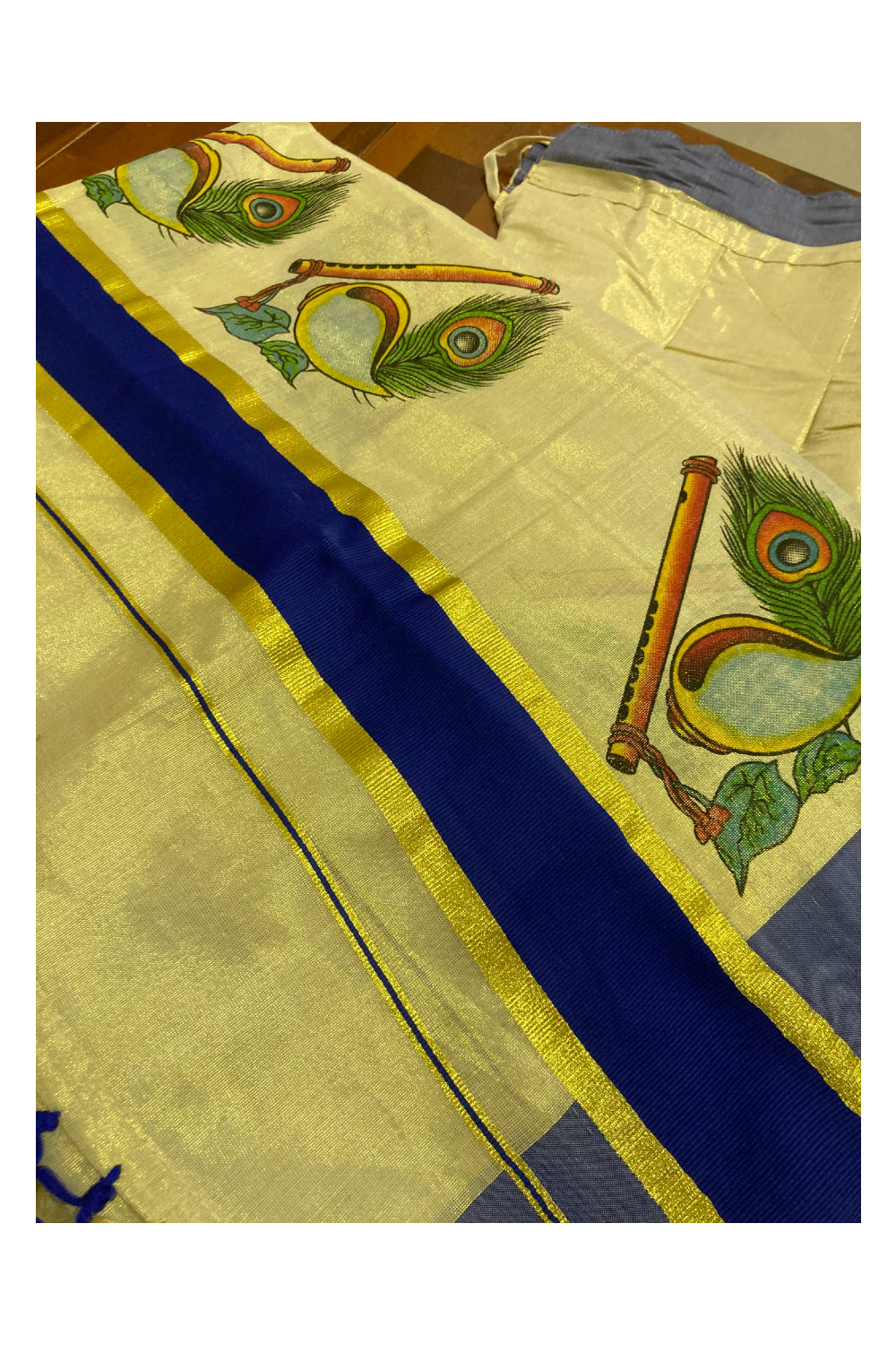 Kerala Tissue Stitched Dhavani Set with Blouse Piece and Neriyathu in with Mural Designs