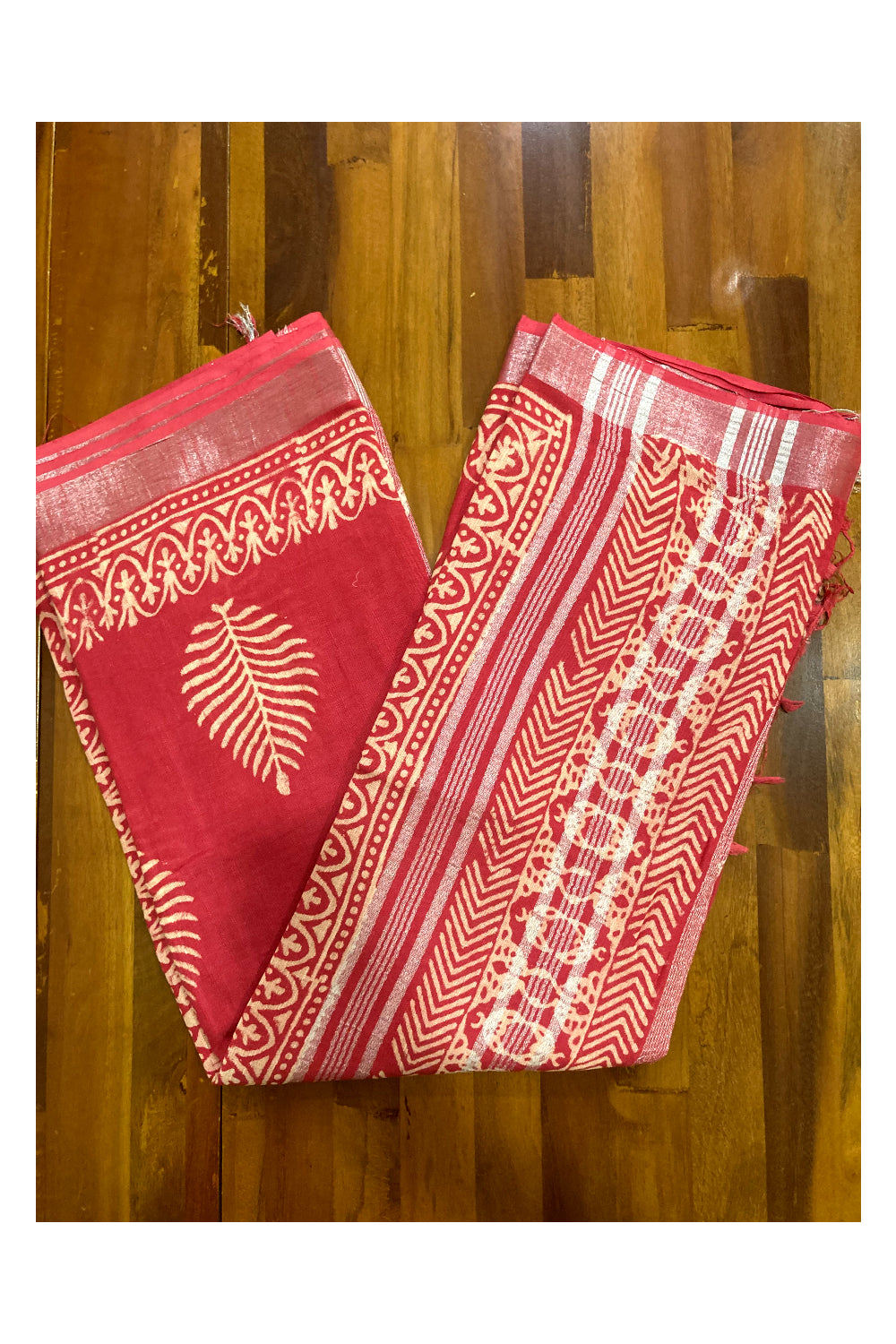 Southloom Linen Pinkish Red Saree with White Designer Prints and Tassels works on Pallu