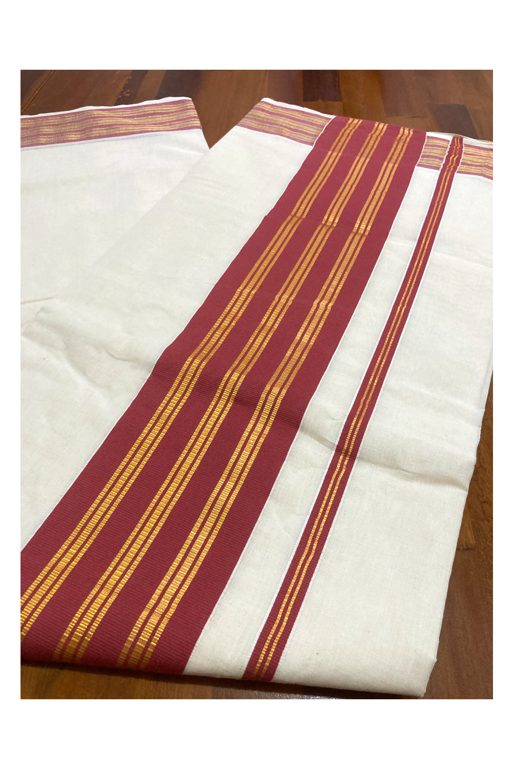 Kerala Pure Cotton Plain Saree with Kasavu and Red Border