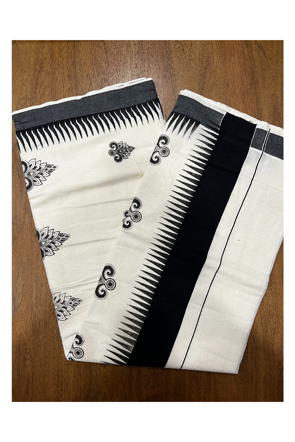 Southloom Kerala Cotton Saree with Black Kara and Block Prints