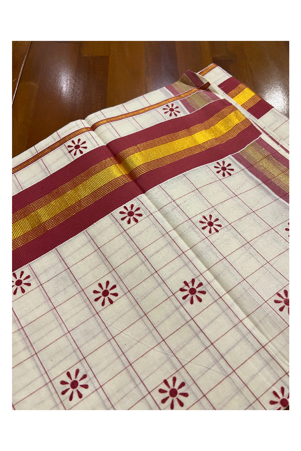 Pure Cotton Kerala Checkered Saree with Brick Red and Kasavu Border