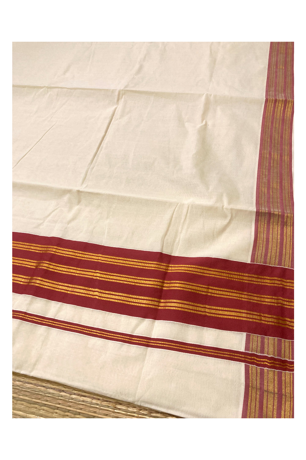 Kerala Pure Cotton Plain Saree with Kasavu and Red Border