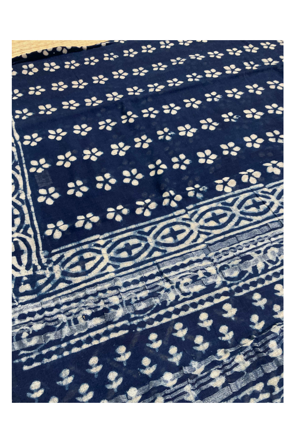 Southloom Linen Blue Designer Saree with White Floral Patterns and Tassels