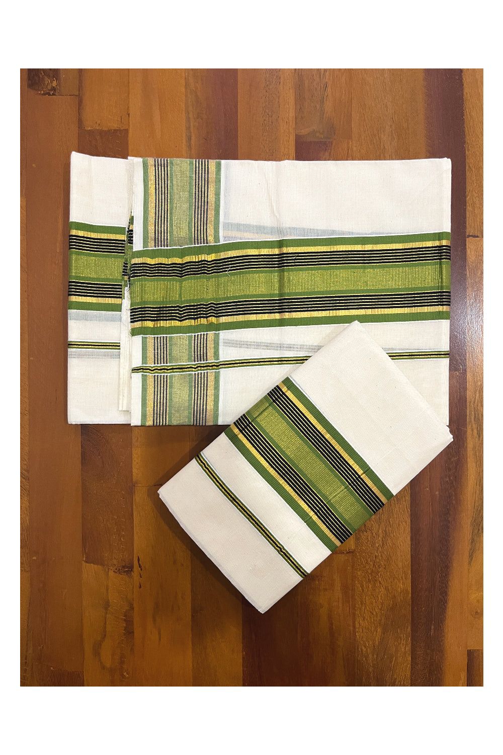 Pure Cotton Mundum Neriyathum Single (Set Mundu) with Kasavu Black and Green Border