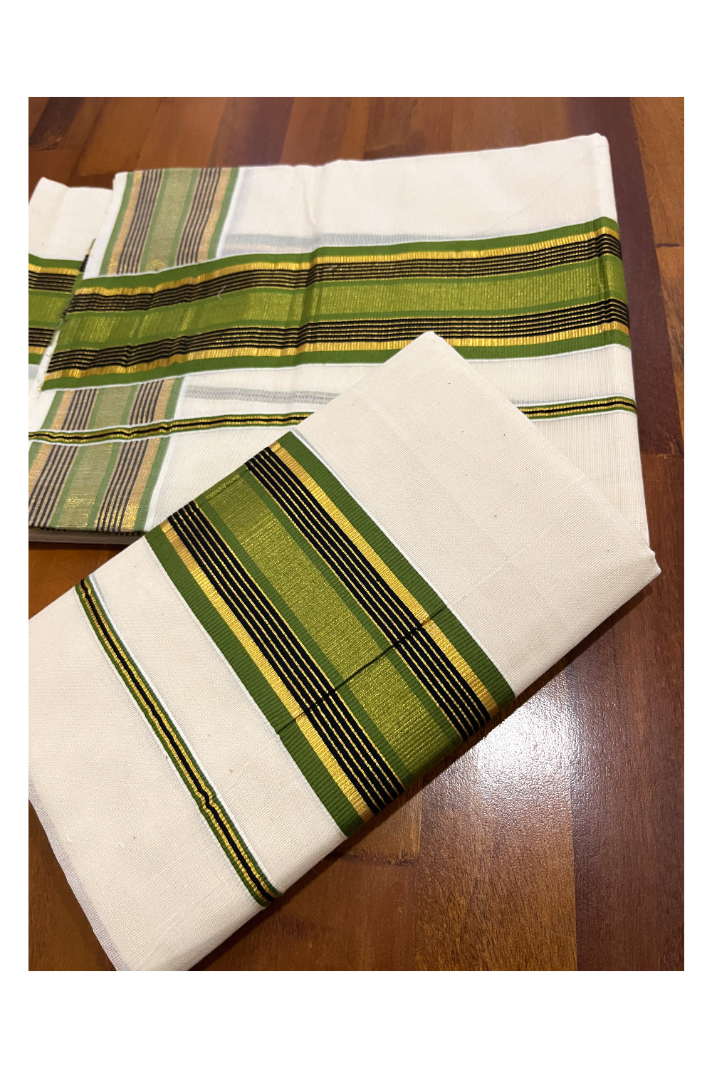 Pure Cotton Mundum Neriyathum Single (Set Mundu) with Kasavu Black and Green Border