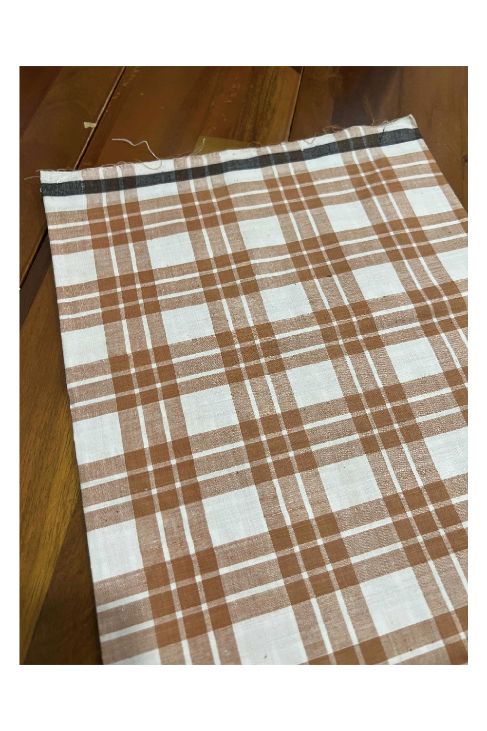 Southloom Premium Handloom Borderless Brown White Checkered Single Mundu (Lungi)