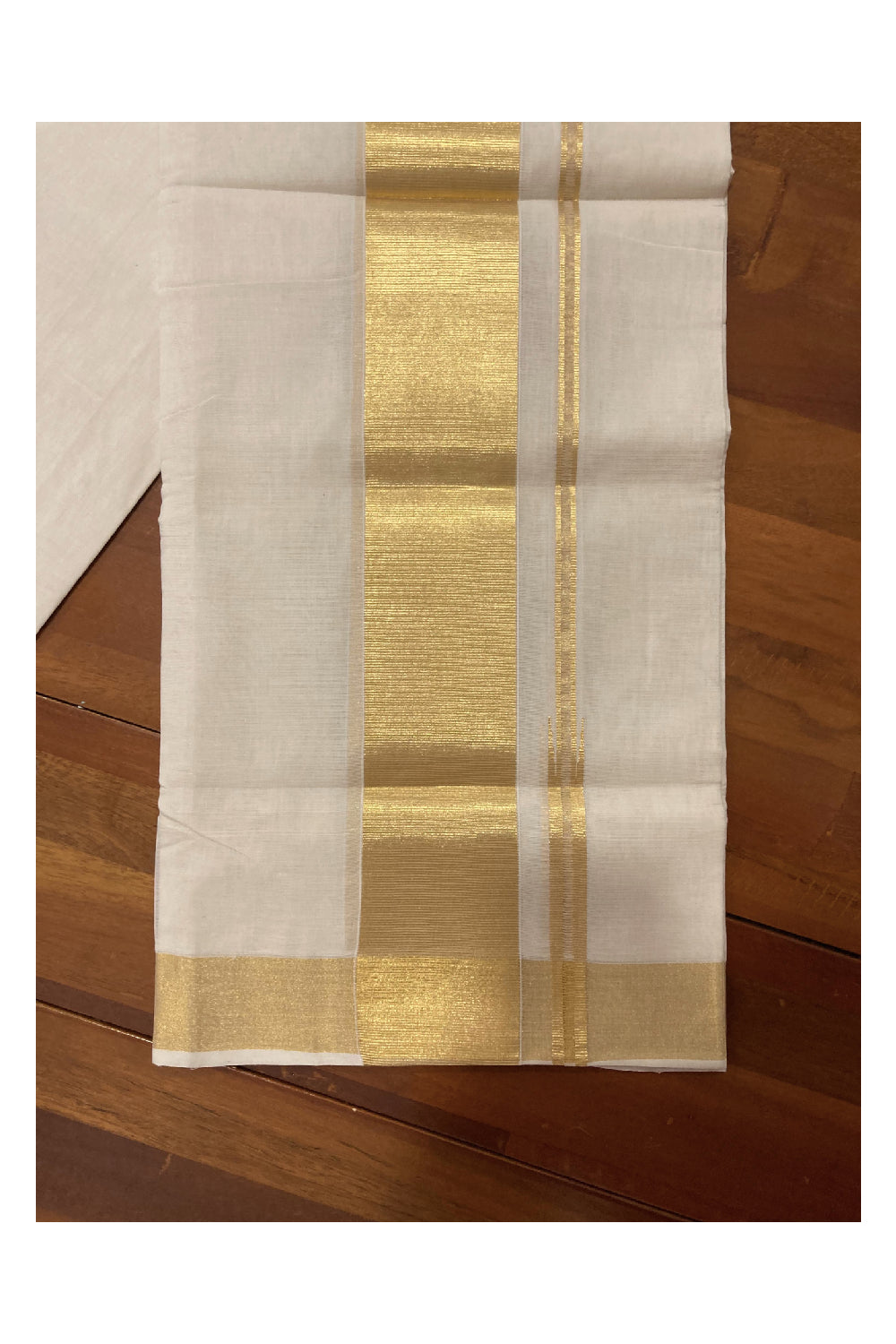 Southloom Balaramapuram Unakkupaavu Premium Wedding Handloom Mundu with 3 inch Kasavu Border and Chutti