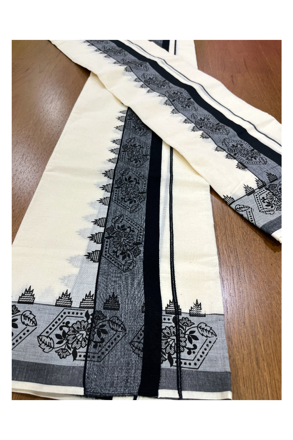 Kerala Cotton Mundum Neriyathum Single (Set Mundu) with Black Block Printed Border