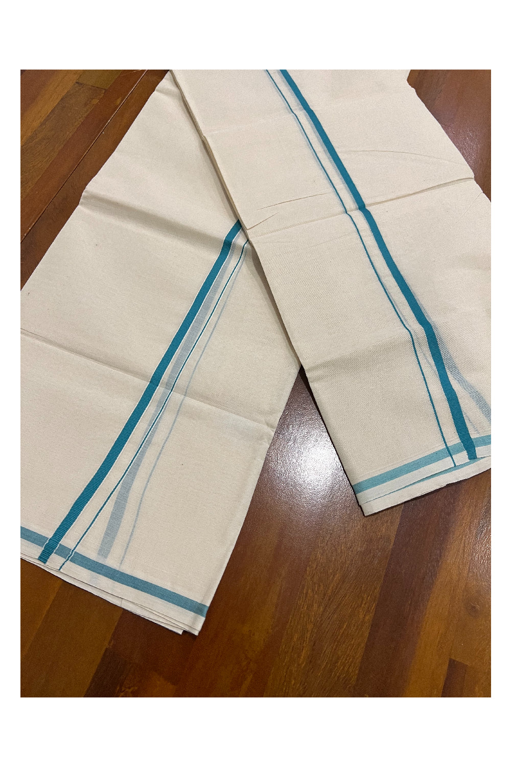 Kerala Cotton Set Mundu (Mundum Neriyathum) with 0.5 inch Turquoise Border 2.80 Mtrs