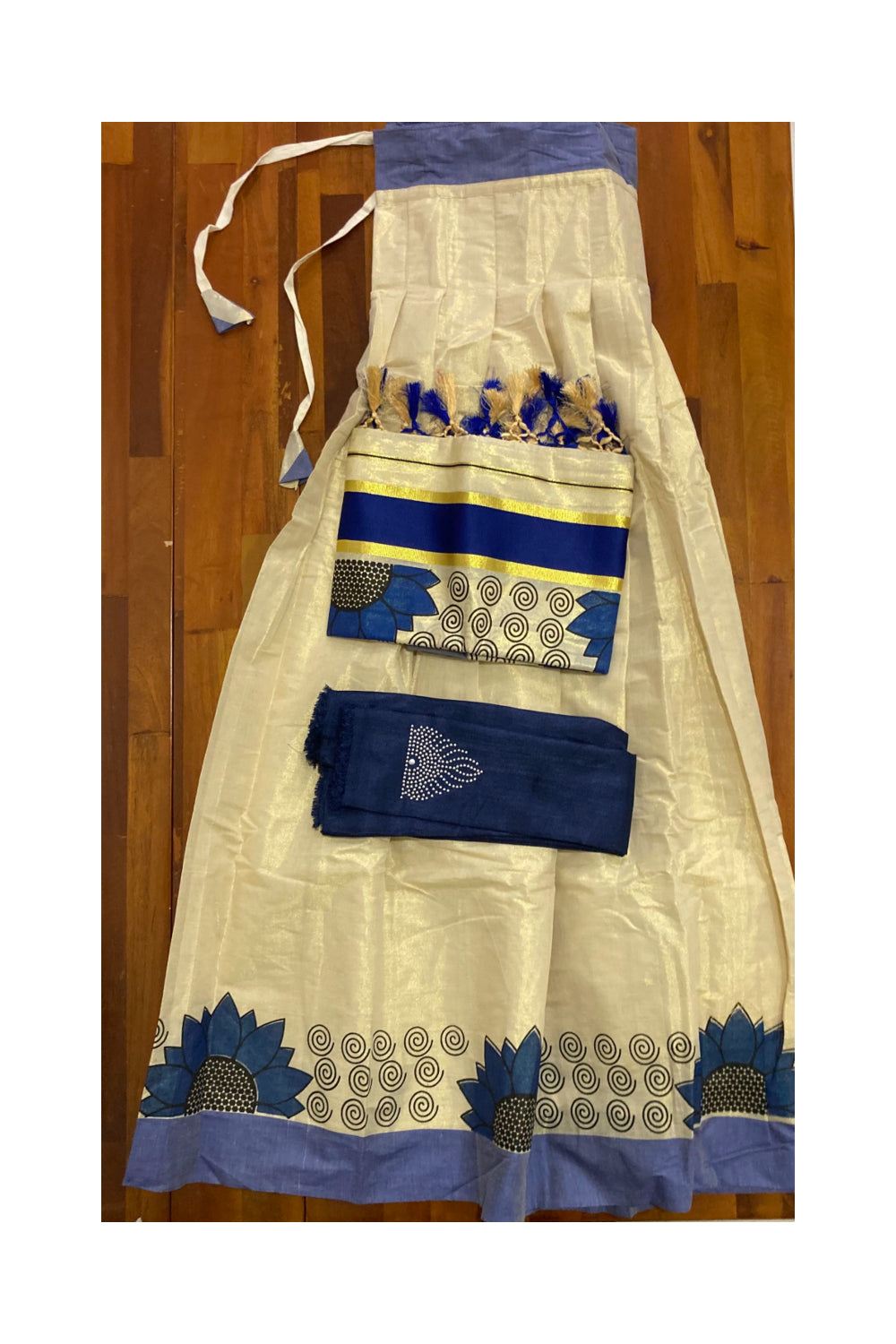 Kerala Tissue Stitched Dhavani Set with Blouse Piece and Neriyathu in with Blue Accents
