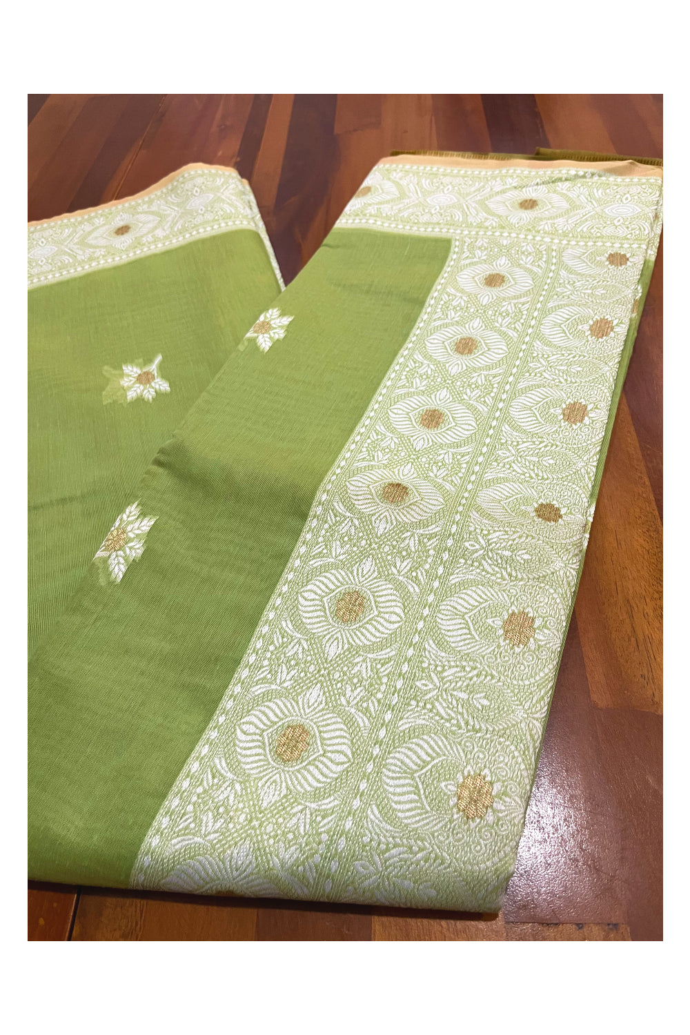 Southloom Cotton Green Saree with White Woven Designs on Border