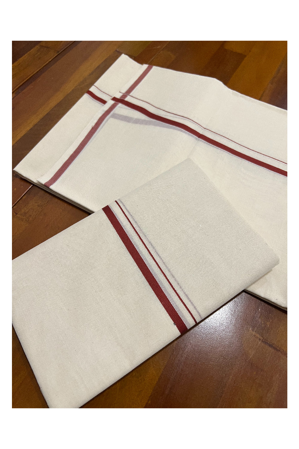 Kerala Cotton Set Mundu (Mundum Neriyathum) with 0.5 inch Brick Red Border 2.80 Mtrs