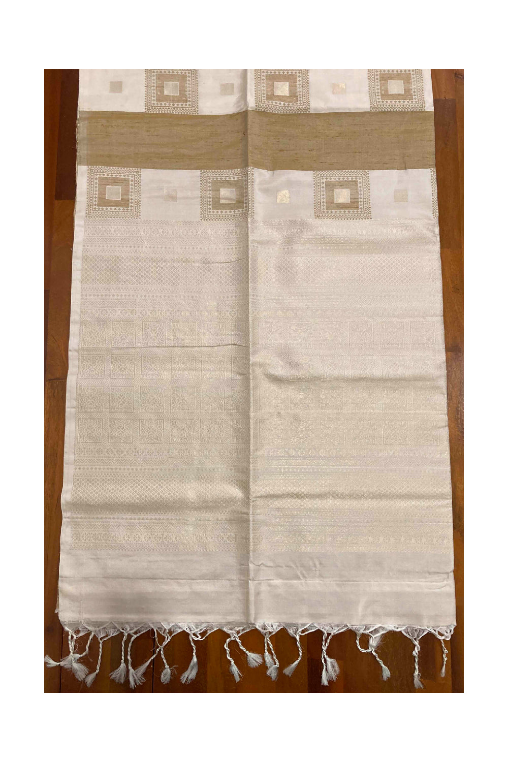 Southloom Handloom Pure Silk Kanchipuram Saree in Cream Floral Motifs