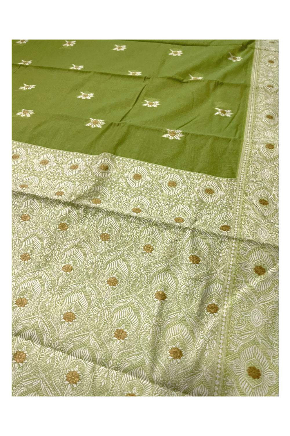 Southloom Cotton Green Saree with White Woven Designs on Border