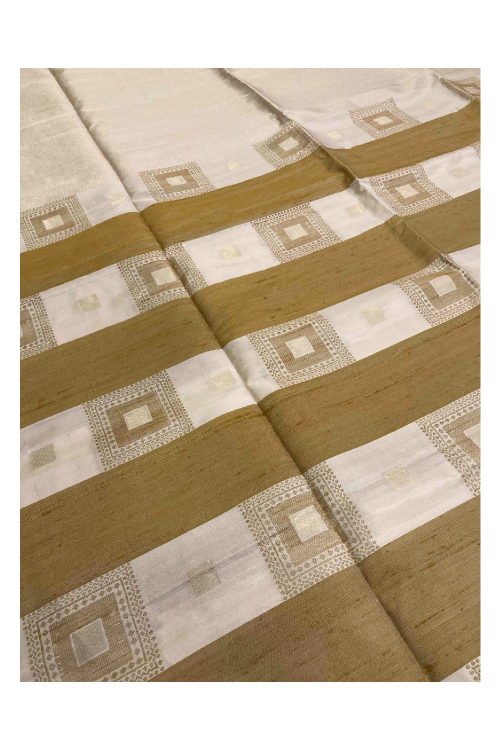 Southloom Handloom Pure Silk Kanchipuram Saree in Cream Floral Motifs