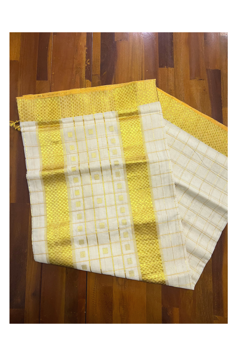 Southloom™ Balaramapuram Unakkupaavu Handloom Kasavu Wedding Saree with Handwoven Check Work