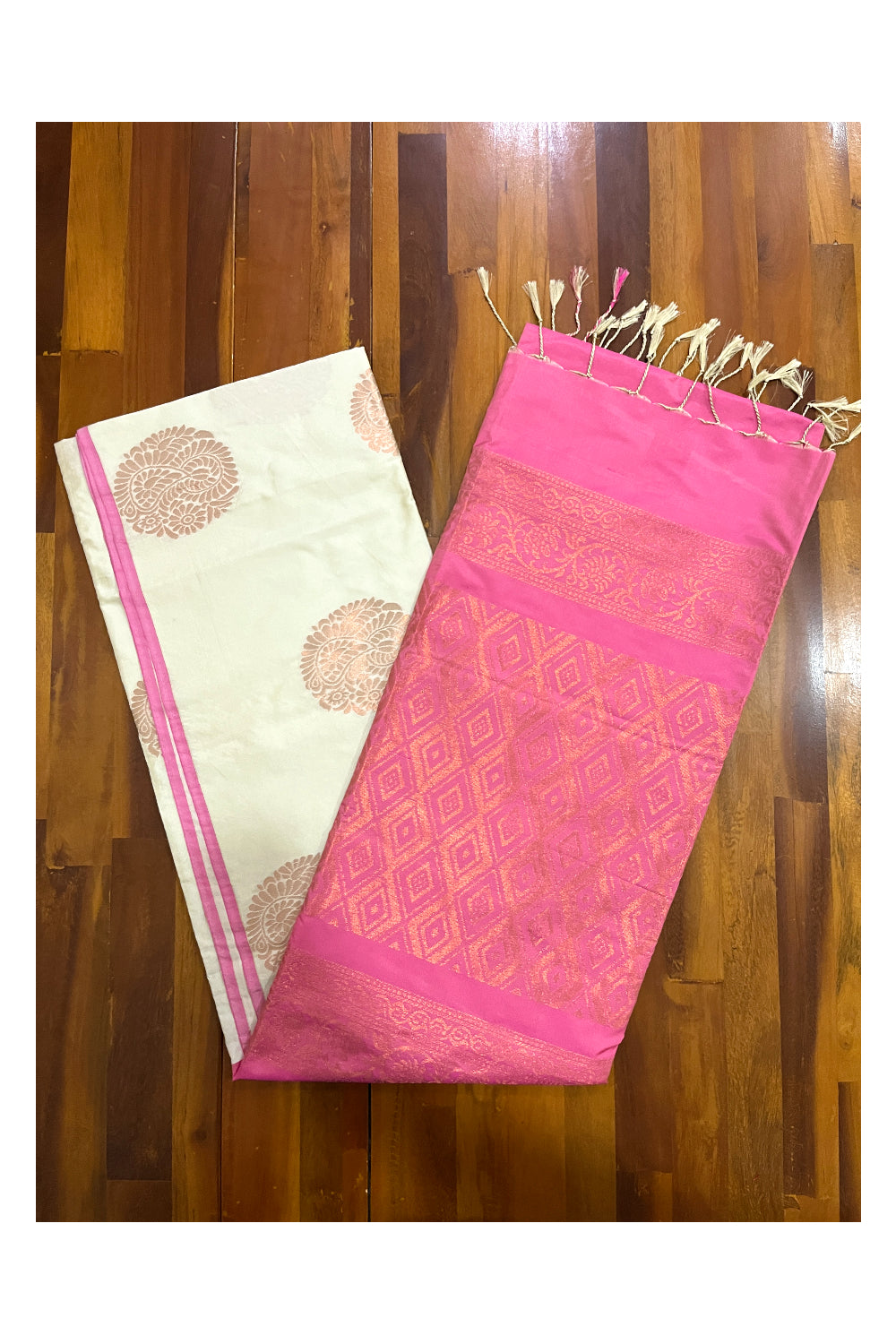 Southloom Soft Silk Beige Saree with Pink Border and Zari Woven Works