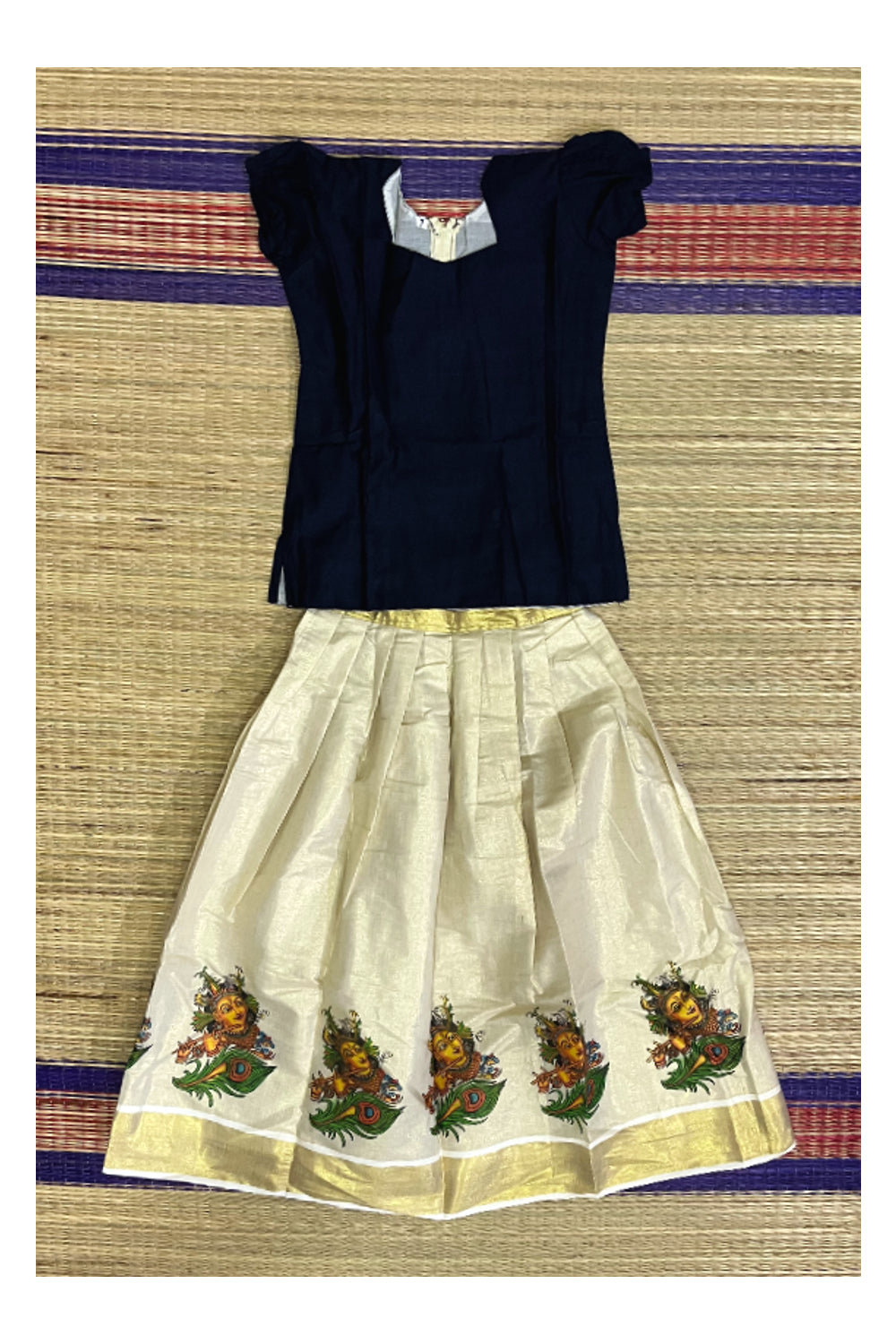 Southloom Kerala Pavada Blouse with Krishna Mural Design (Age - 7 Year)