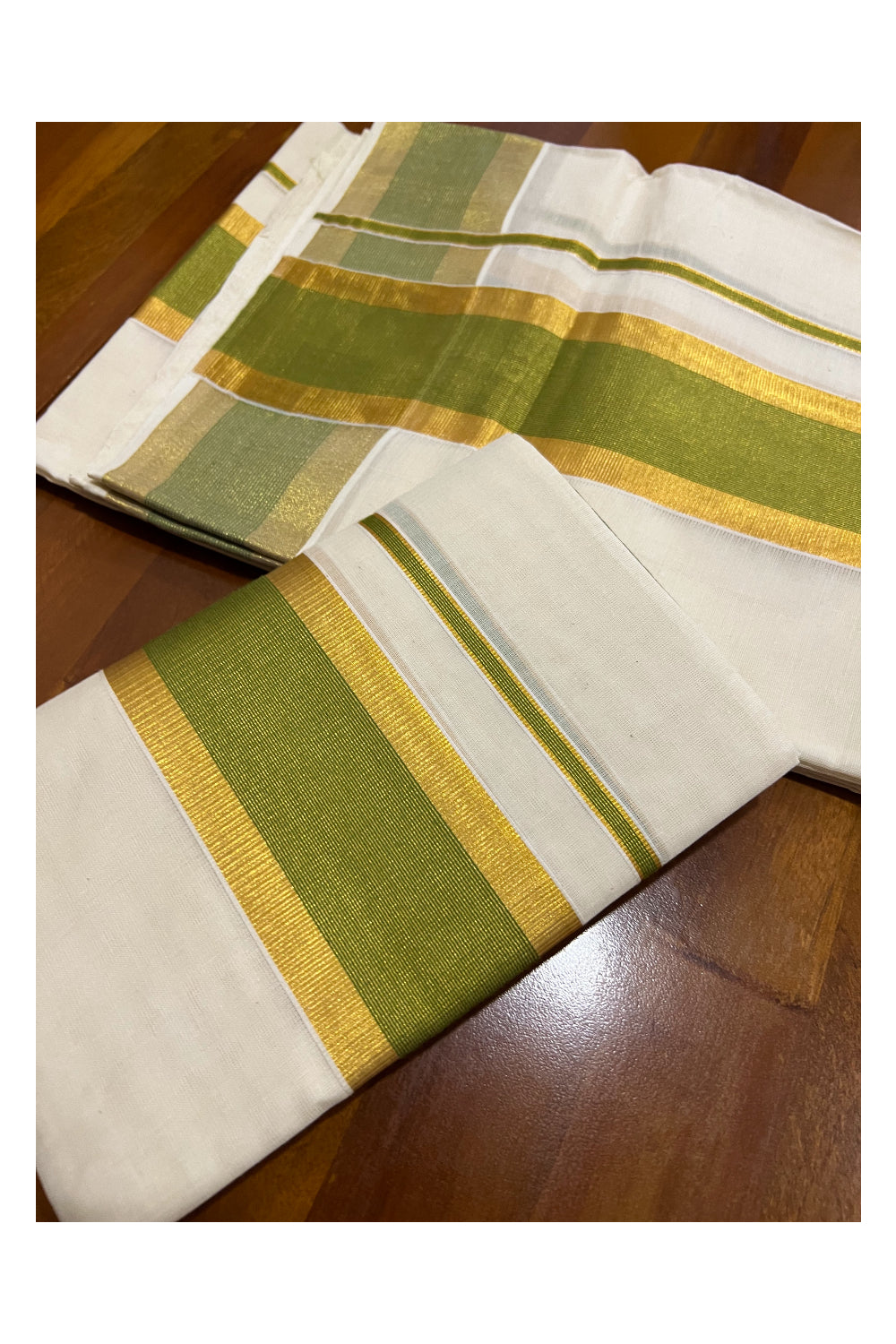 Kerala Cotton Mundum Neriyathum Single (Set Mundu) with Light Green and Kasavu Border 2.80 Mtrs