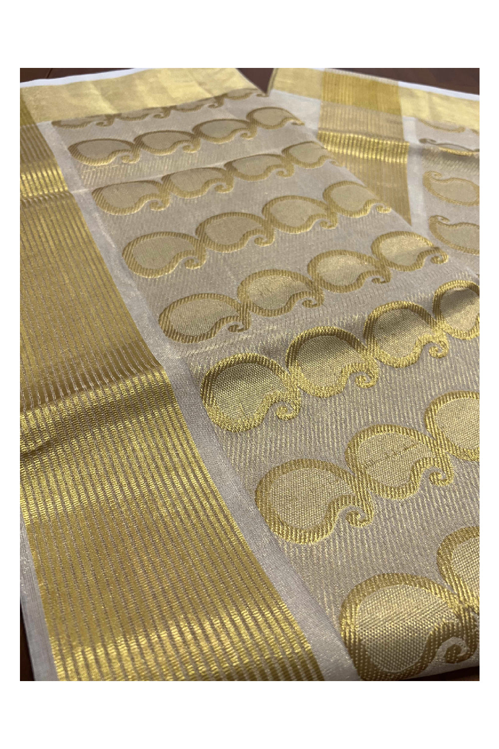 Southloom™ Original Handloom Kasavu Tissue Handwoven Paisley Heavy Work Saree