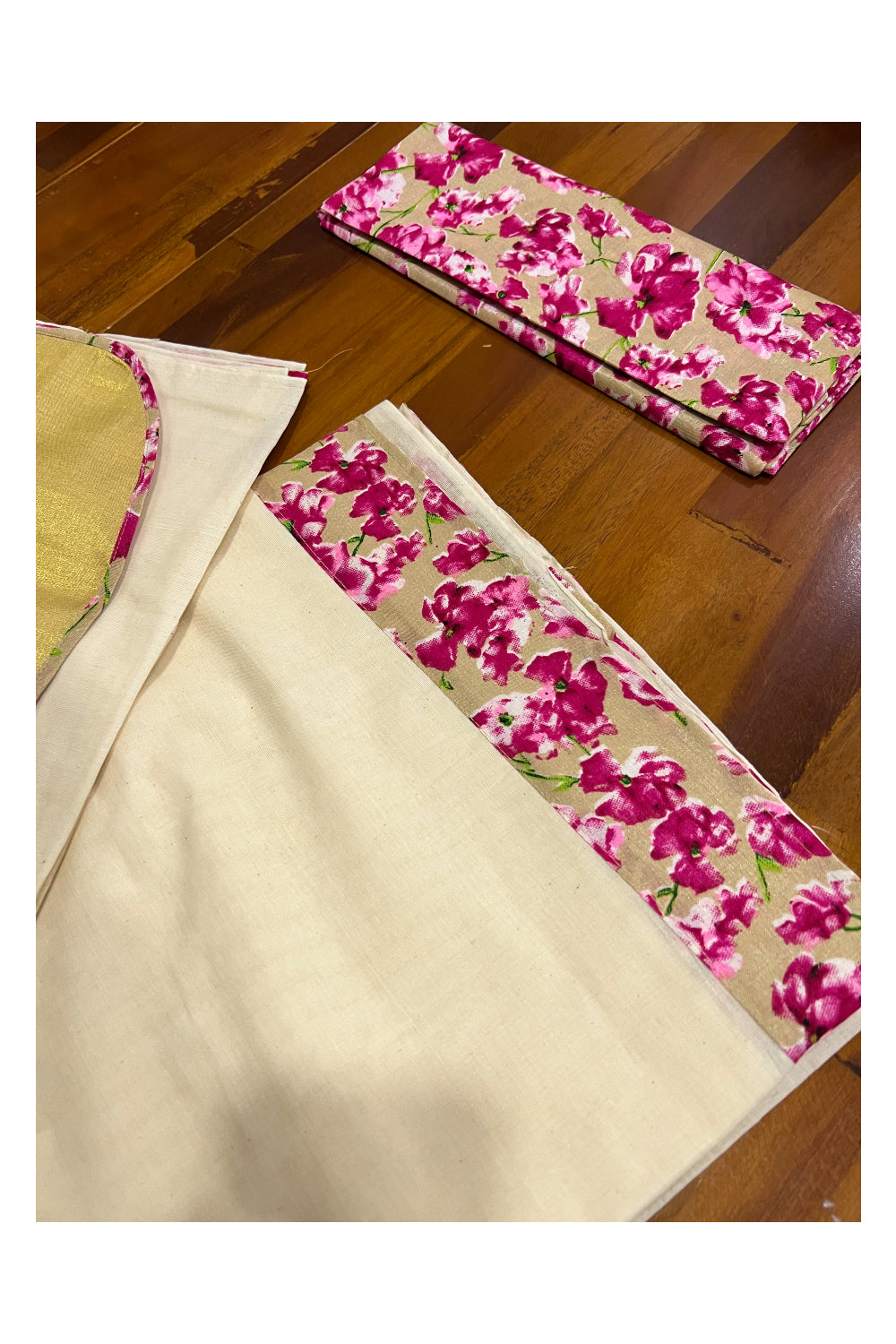 Pure Cotton Fusion Art Kerala Kasavu Saree with Floral Patterns and Separate Blouse Piece