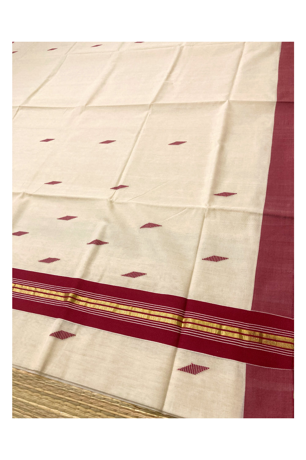 Southloom Premium Unakkupaavu Handloom Kerala Saree with Red and Pure Kasavu Border and Butta Works on Body