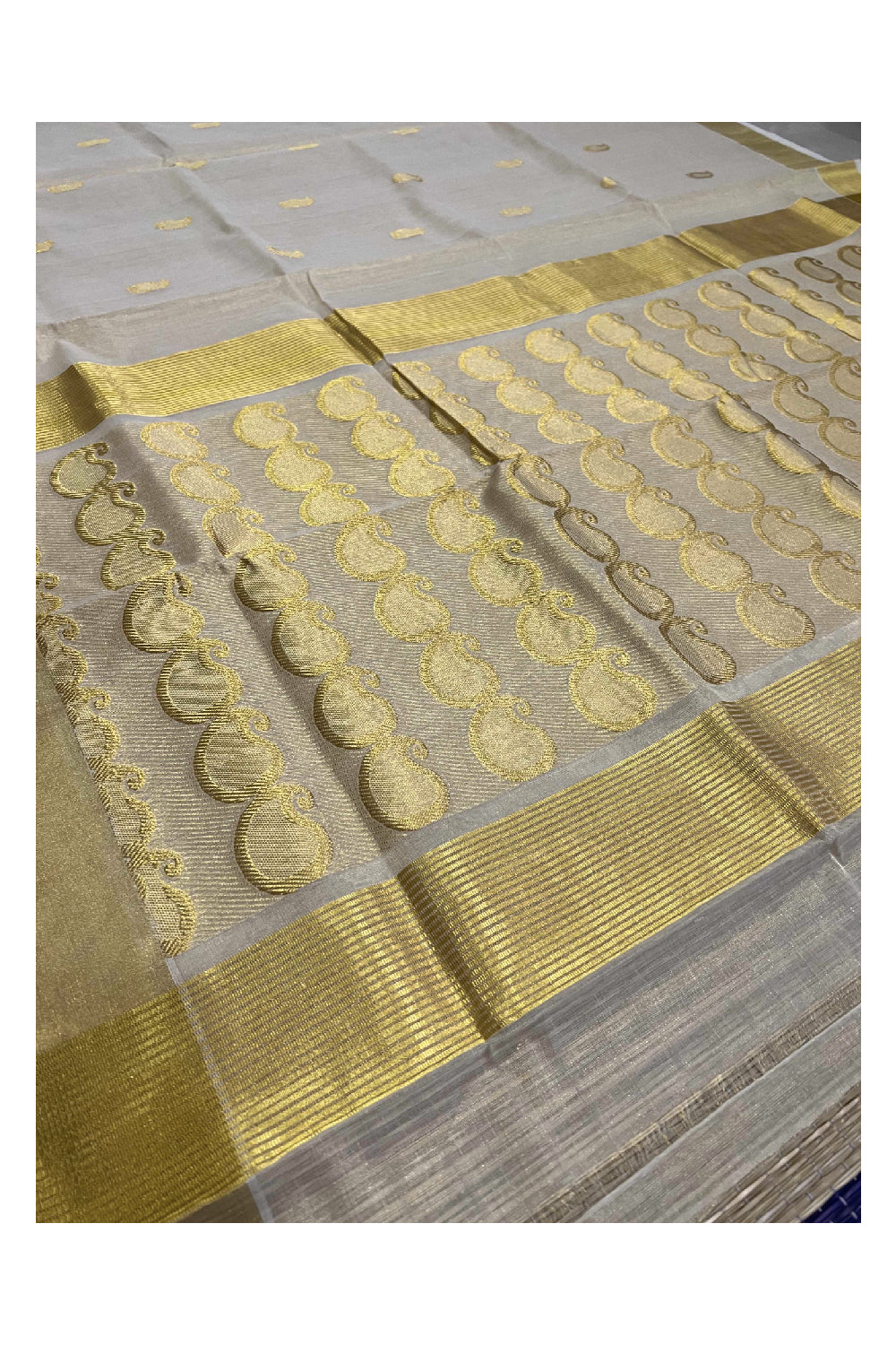 Southloom™ Original Handloom Kasavu Tissue Handwoven Paisley Heavy Work Saree