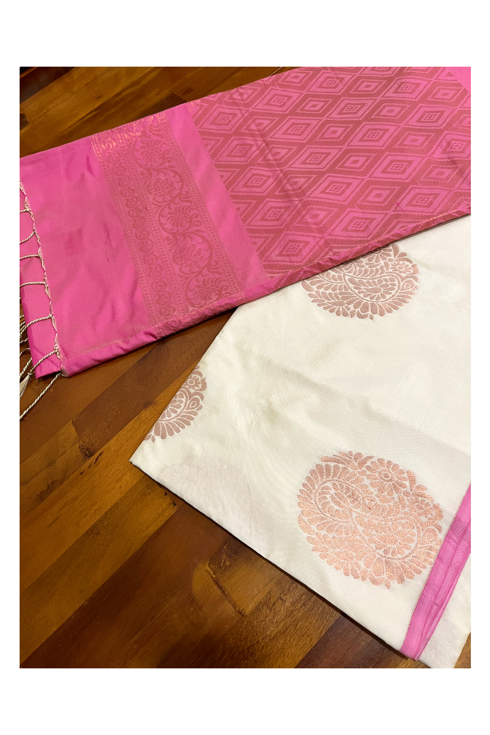 Southloom Soft Silk Beige Saree with Pink Border and Zari Woven Works