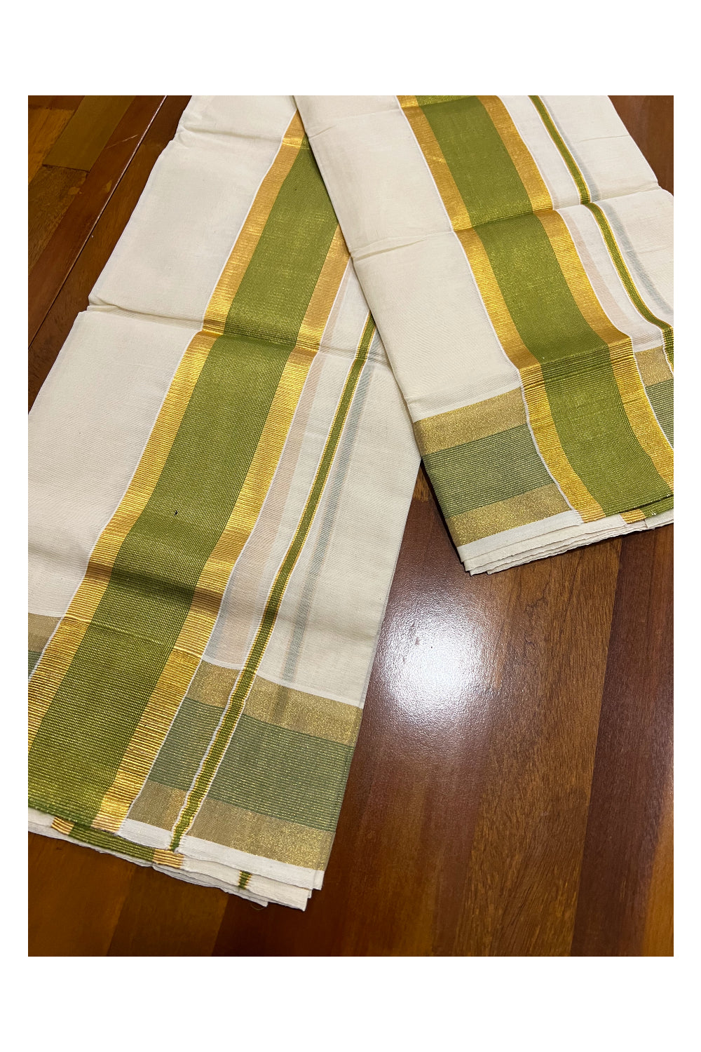 Kerala Cotton Mundum Neriyathum Single (Set Mundu) with Light Green and Kasavu Border 2.80 Mtrs