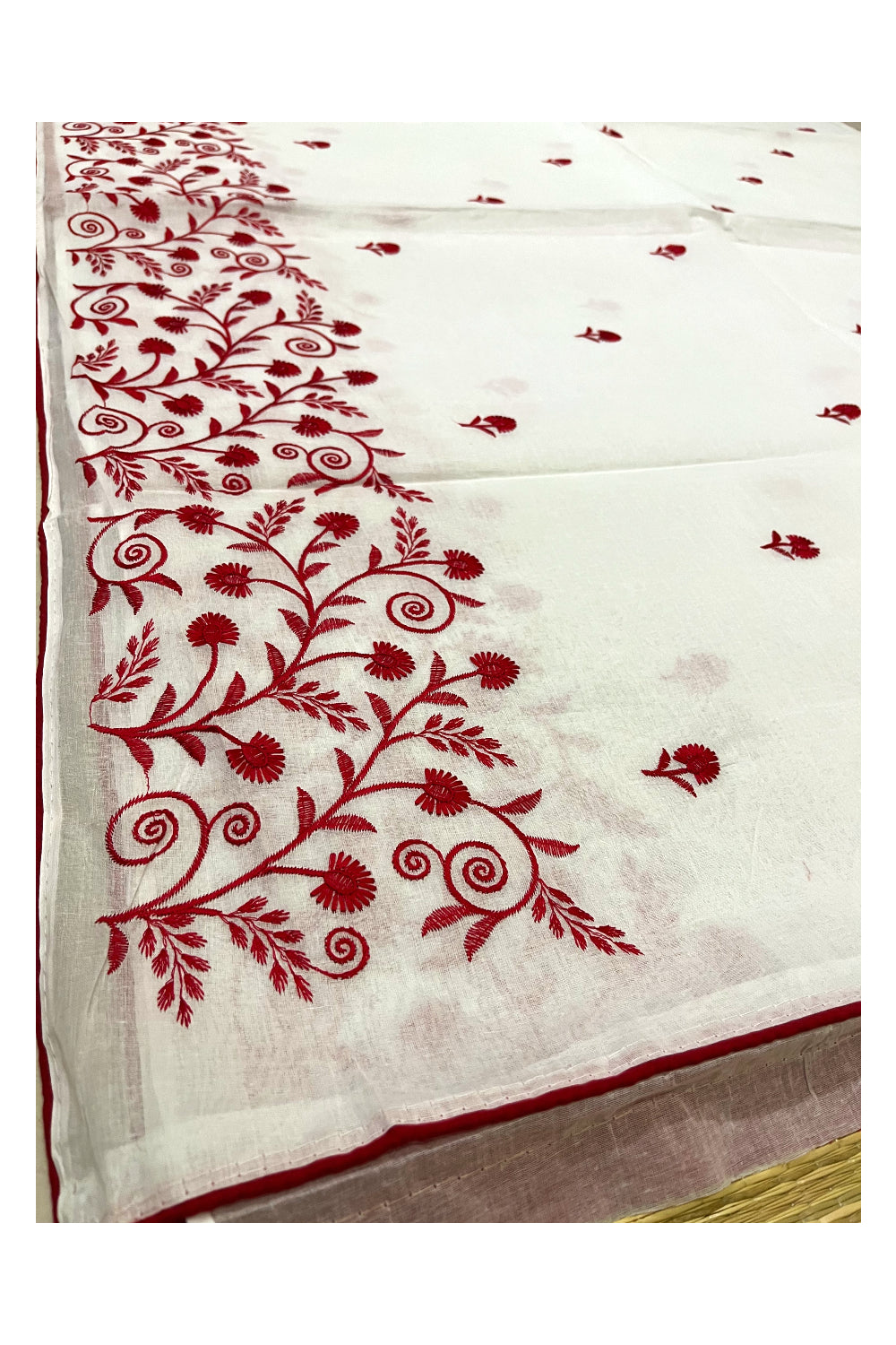 Southloom Cotton Pure White Saree with Designer Red Floral Thread works on Body