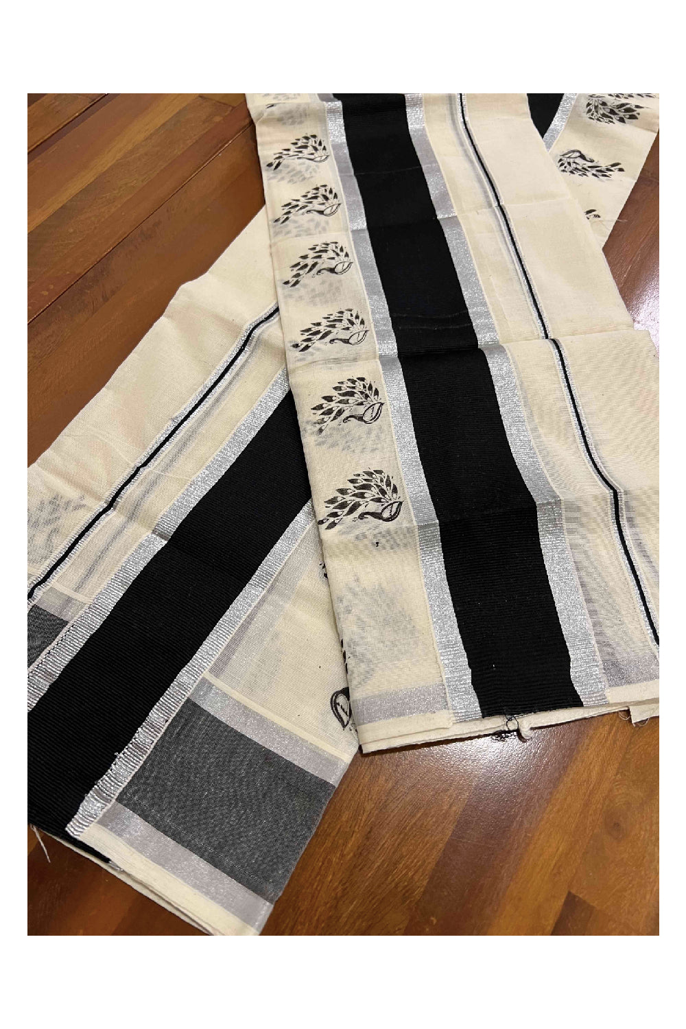 Kerala Cotton Set Mundu (Mundum Neriyathum) with Silver and Black Block Printed Border