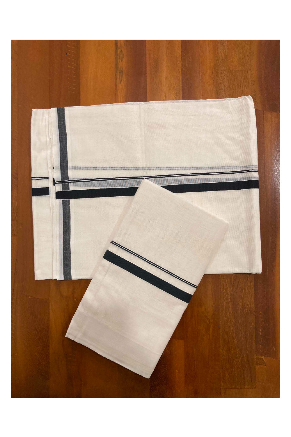 Southloom™ Premium Handloom Mundum Neriyathum (Set Mundu) with 0.5 inch Black Border (Weaver: Jaya)