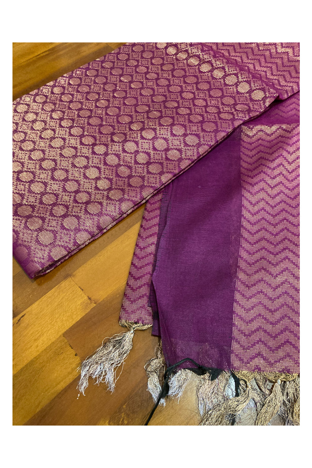 Southloom Cotton Kasavu Designer Woven Works in Magenta Saree