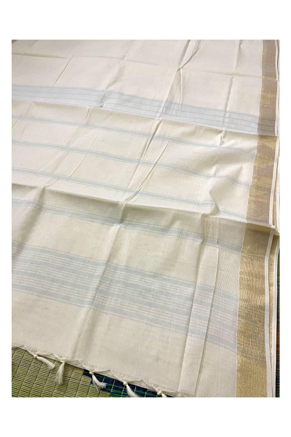 Pure Cotton Off White Kerala Saree with Light Blue Pallu and Lines Design Running Blouse Piece (Onam Saree 2023)