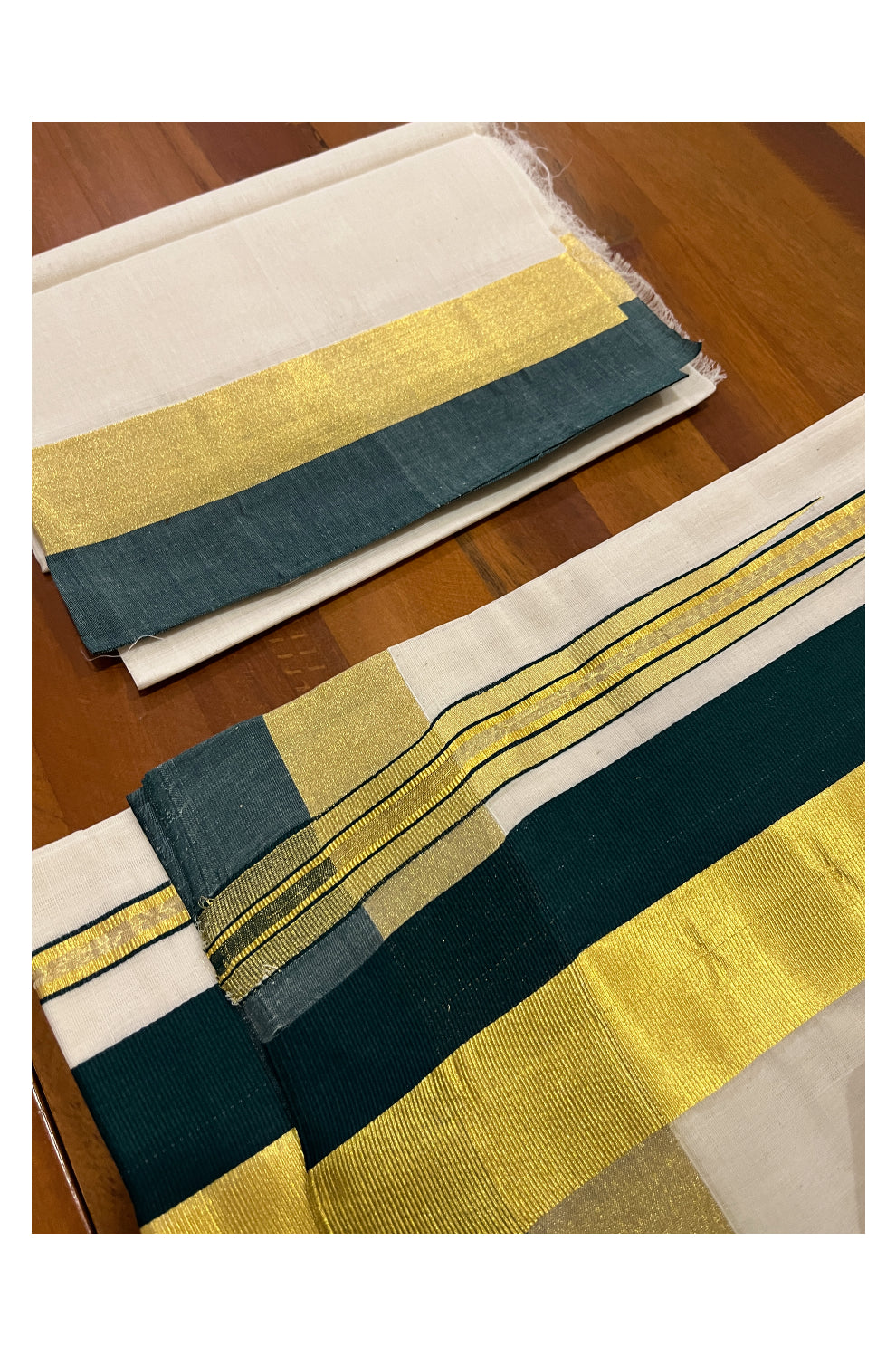 Southloom™ Unakkupaavu Balaramapuram Handloom Single Mundum Neriyathum (Set Mundu) with Green and Kasavu Border (include Blouse Piece)