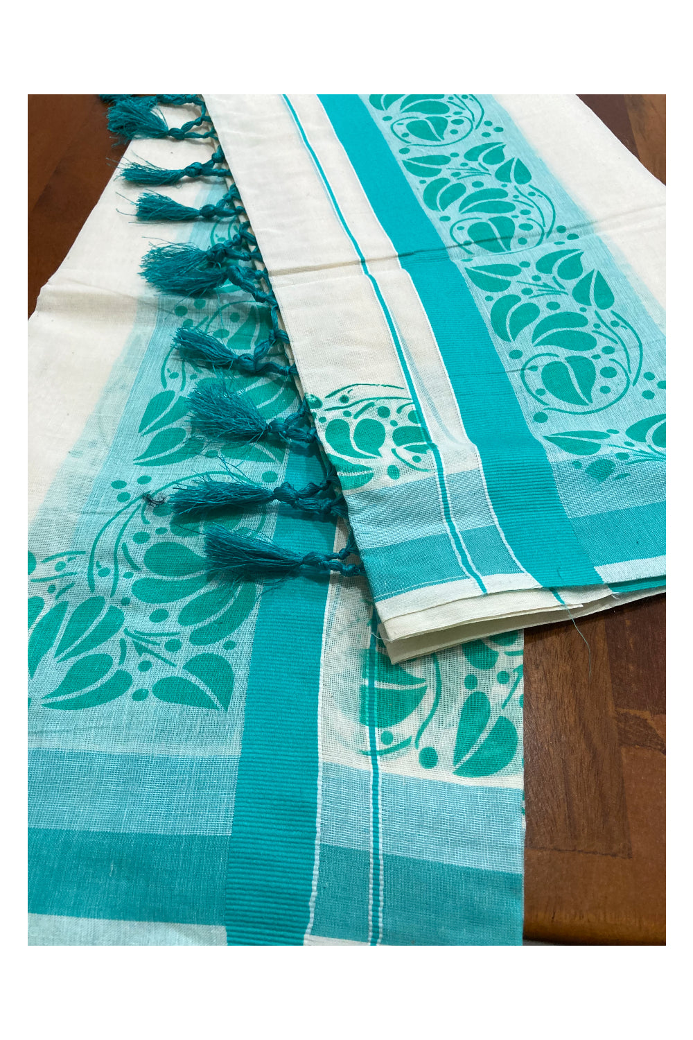 Kerala Cotton Mundum Neriyathum Single (Set Mundu) with Turquoise Block Print Border and Tassels Work