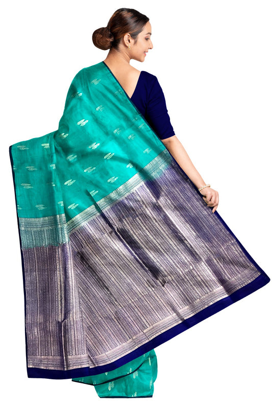 Southloom Handloom Pure Silk Kanchipuram Saree with Green Body and Navy Blue Blouse Piece