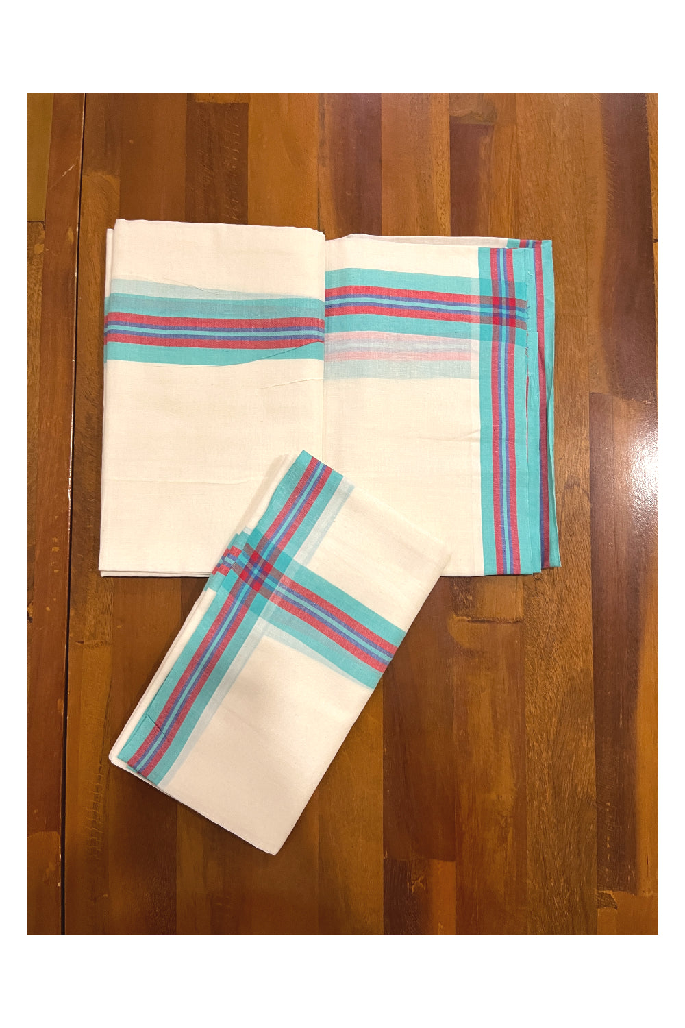 Kerala Cotton Mulloth Mundum Neriyathum Single (Set Mundu) with Turquoise and Red Border (Extra Soft Cotton)