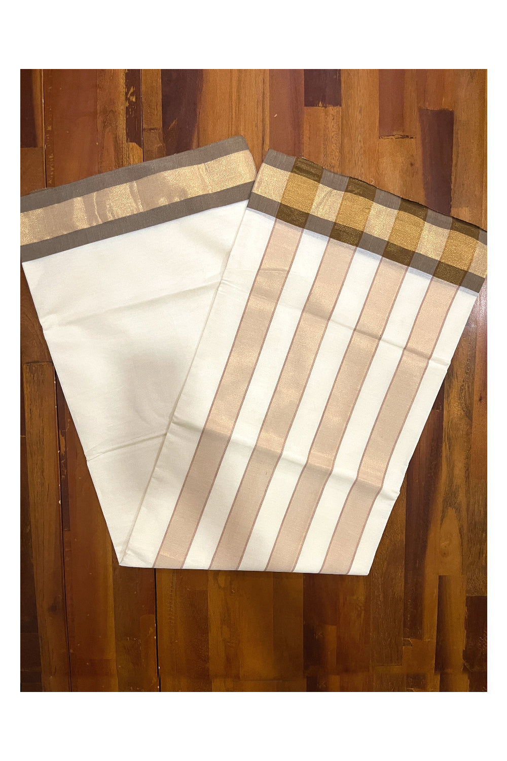 Pure Cotton Kerala Plain Saree with Kasavu and Brown Border and Lines Design on Pallu