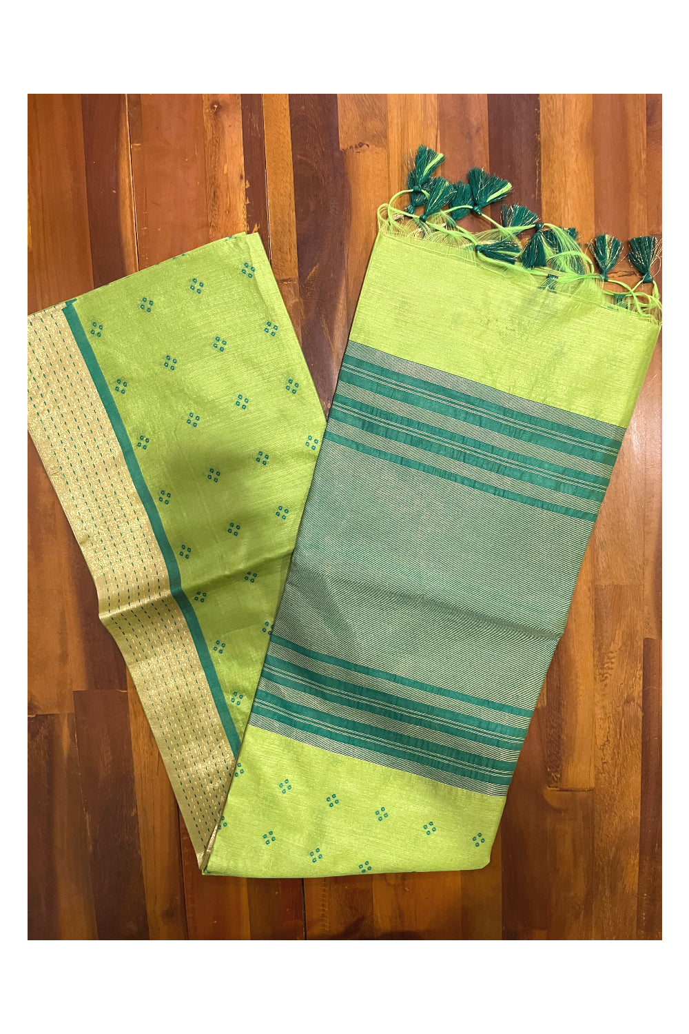 Southloom Semi Tussar Green Saree with Butta works on Body and Tassels on Pallu