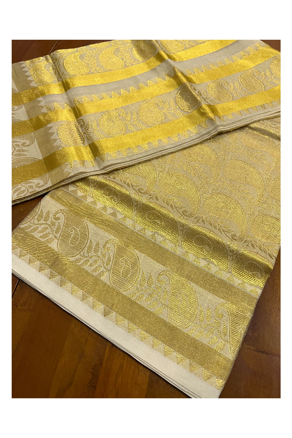 Southloom Onam 2022 Premium Handloom Tissue Kasavu Saree with Woven Paisley Motifs