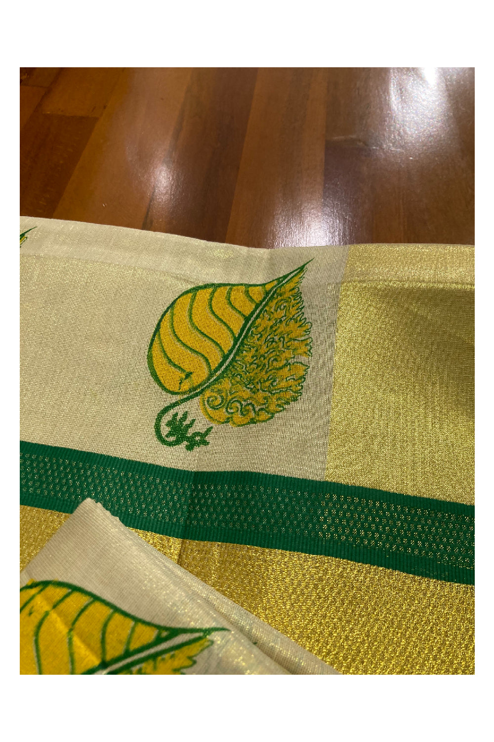 Tissue Set Mundu with Hand Block Printed Green and Yellow Leaf Design