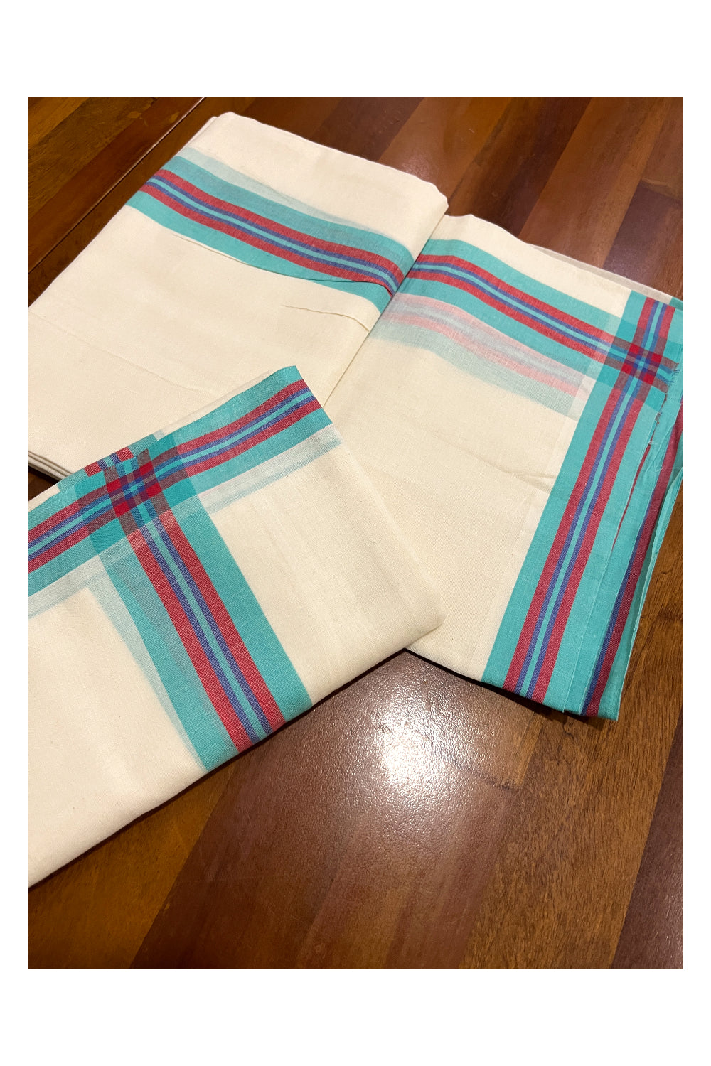 Kerala Cotton Mulloth Mundum Neriyathum Single (Set Mundu) with Turquoise and Red Border (Extra Soft Cotton)