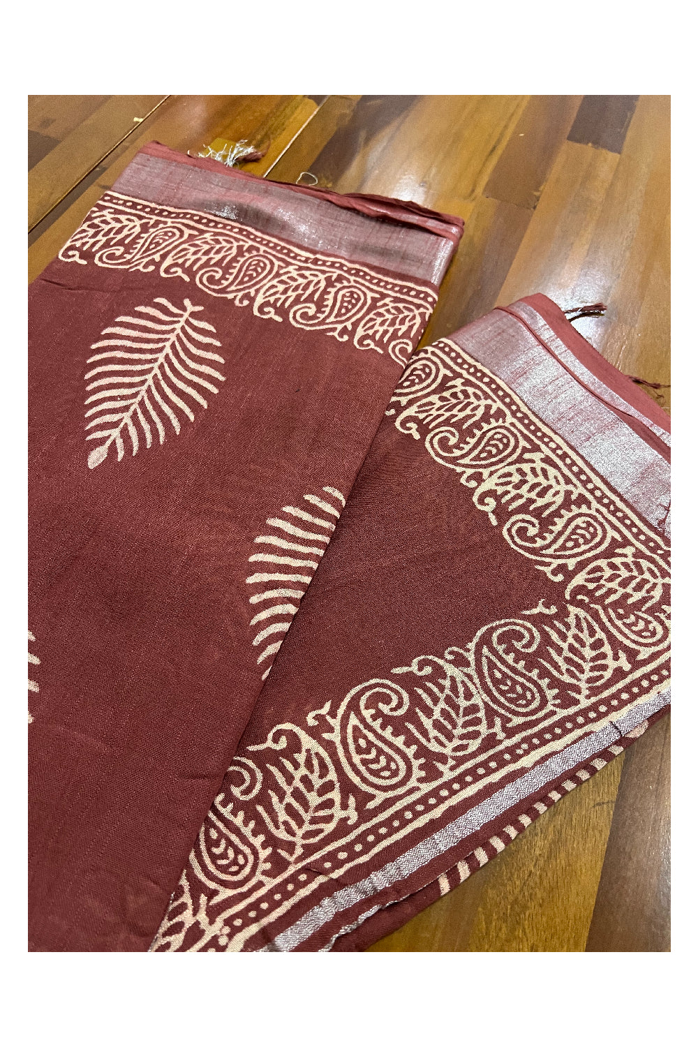 Southloom Linen Brick Red Designer Saree with White Prints and Tassels on Pallu