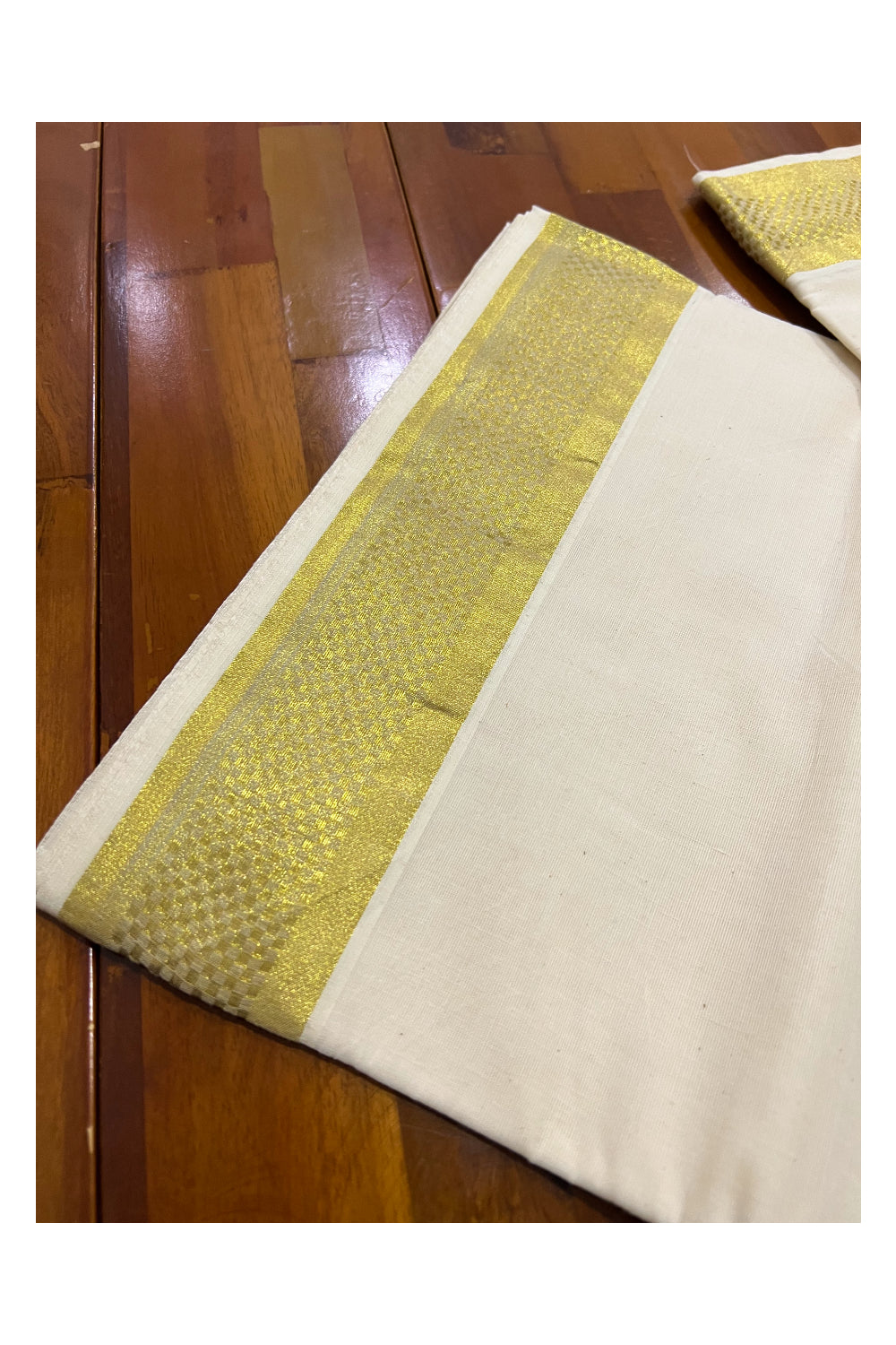 Pure Cotton Kerala Saree with Kasavu Paa Neythu Border