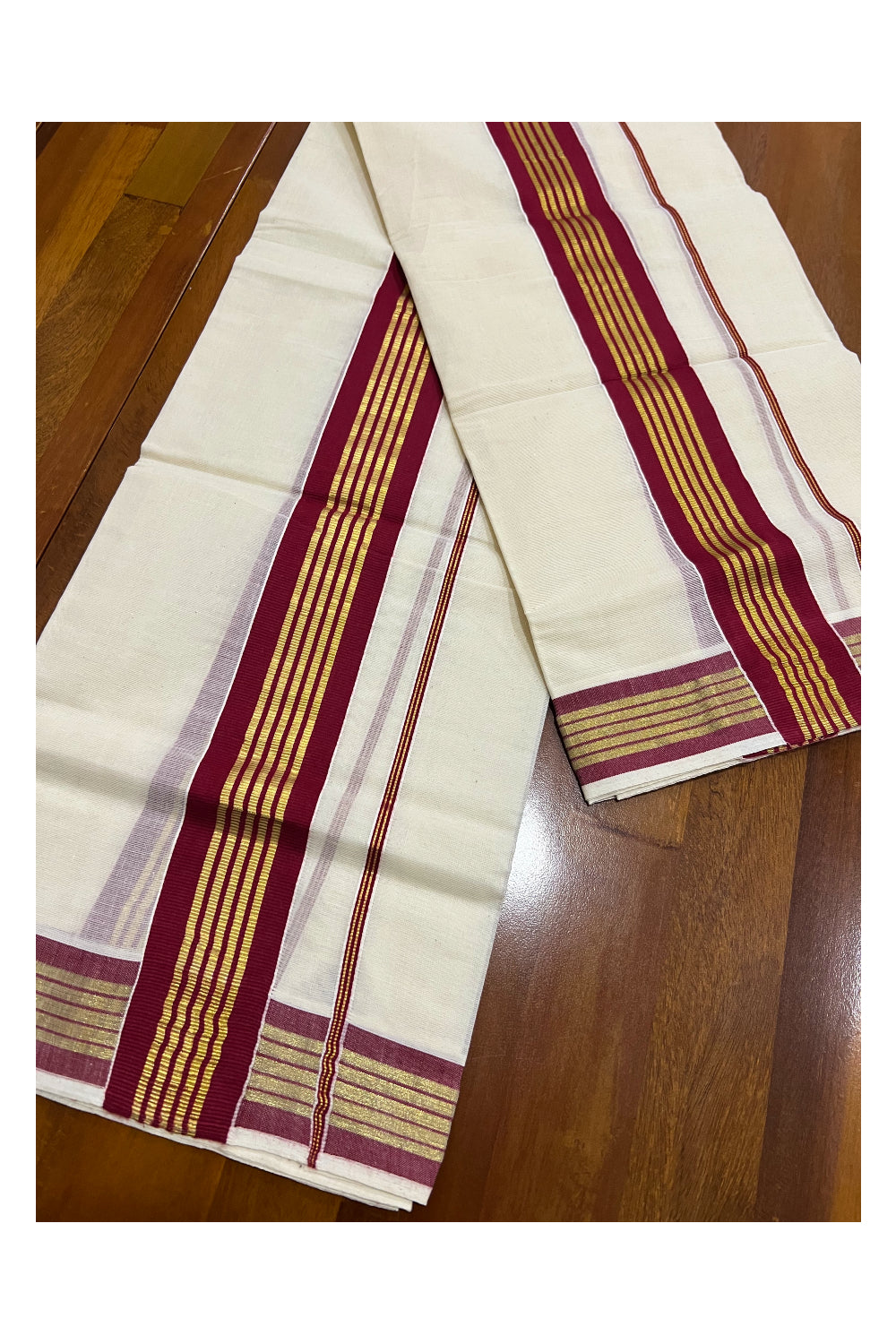 Pure Cotton Kerala Single Set Mundu (Mundum Neriyathum) with Maroon and Kasavu Border 2.80 Mtrs